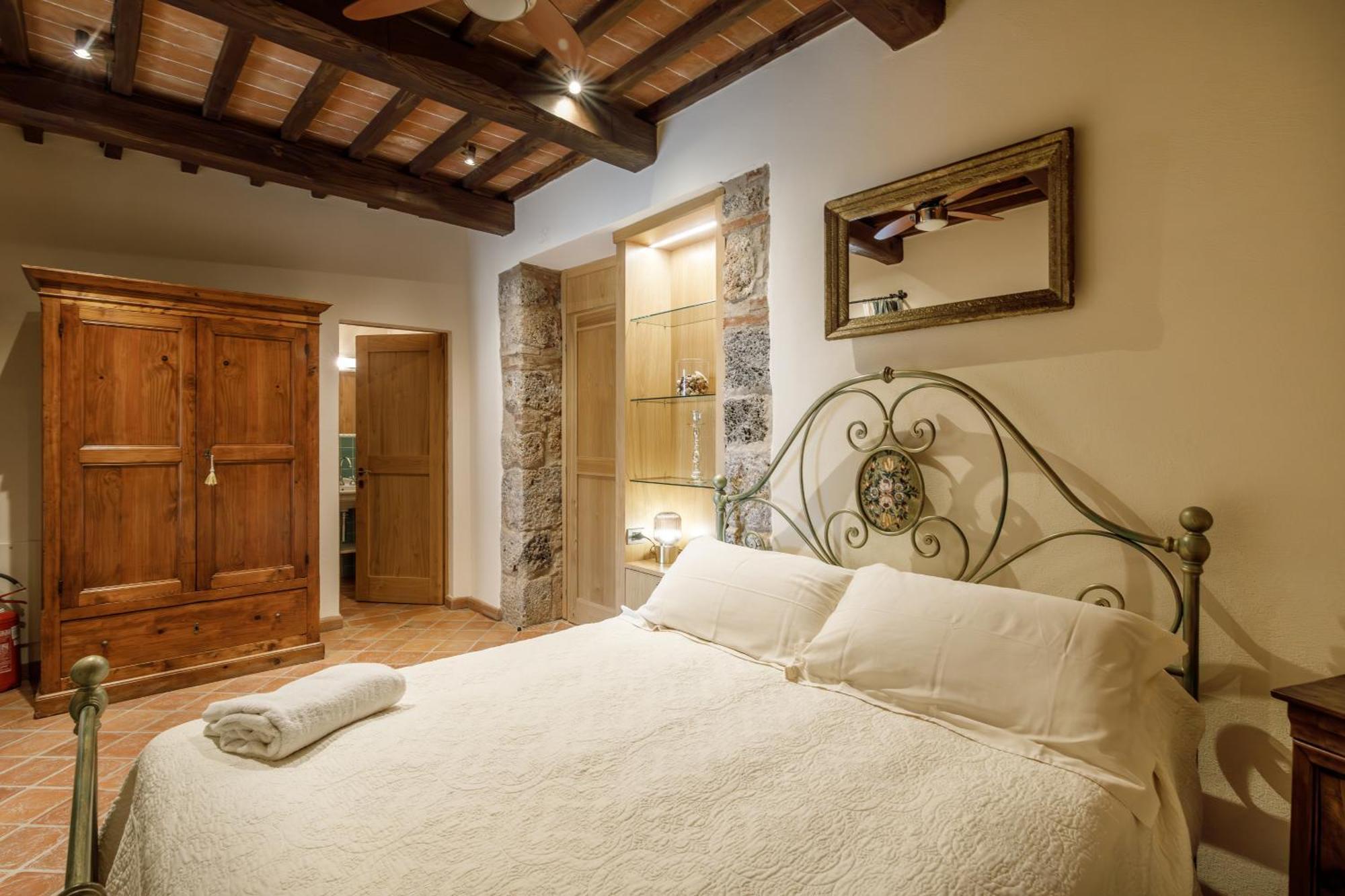 Relais La Costa Historical Residence Monteriggioni Exterior photo