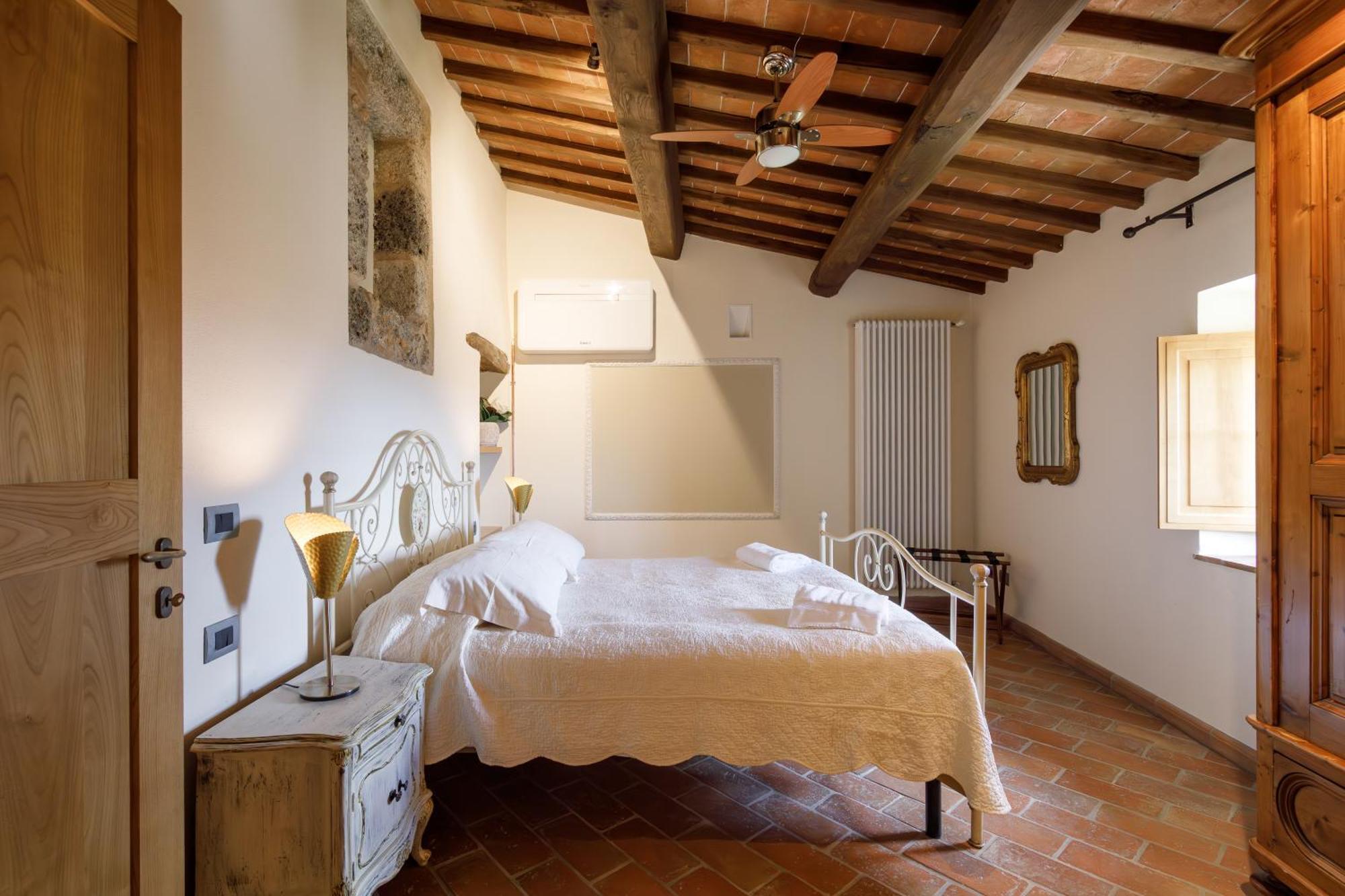 Relais La Costa Historical Residence Monteriggioni Exterior photo